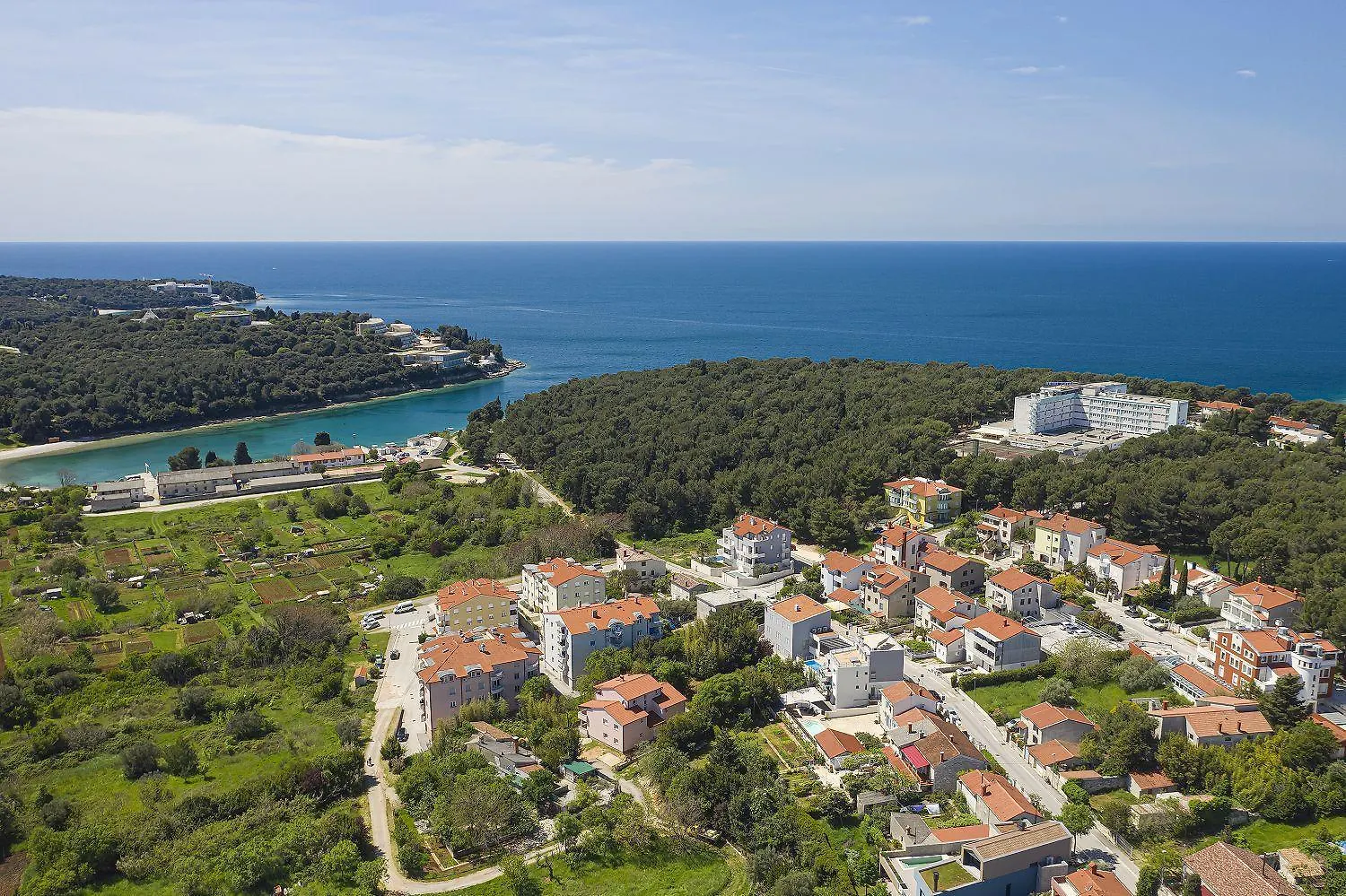 Apartment Nur 250 Meter Vom Strand Mit Salzwasserpool Pula